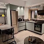 Apartament Cardamilia *